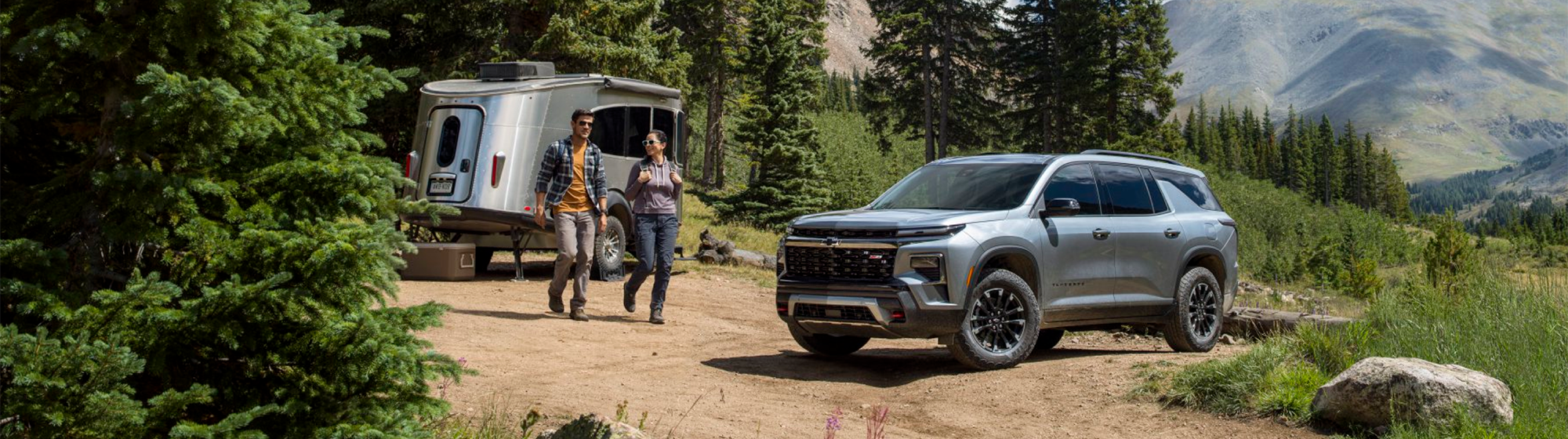 2025 Chevrolet Traverse vs. 2025 Ford Escape